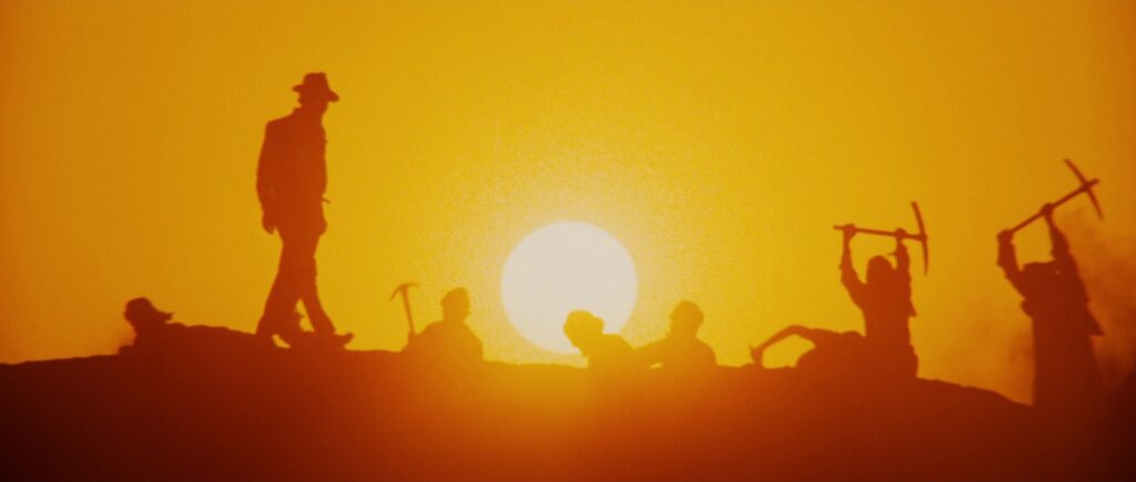 Raiders of the Lost Ark (1981) Cinematic Still - Frame 9